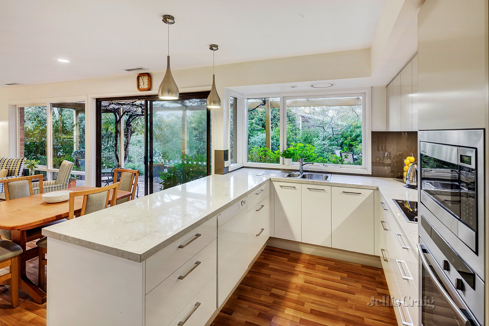 1 Kiloran Court, Templestowe image 2