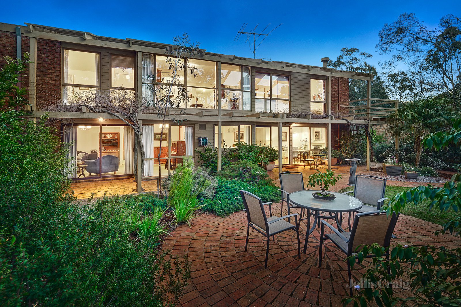 1 Kiloran Court, Templestowe image 3