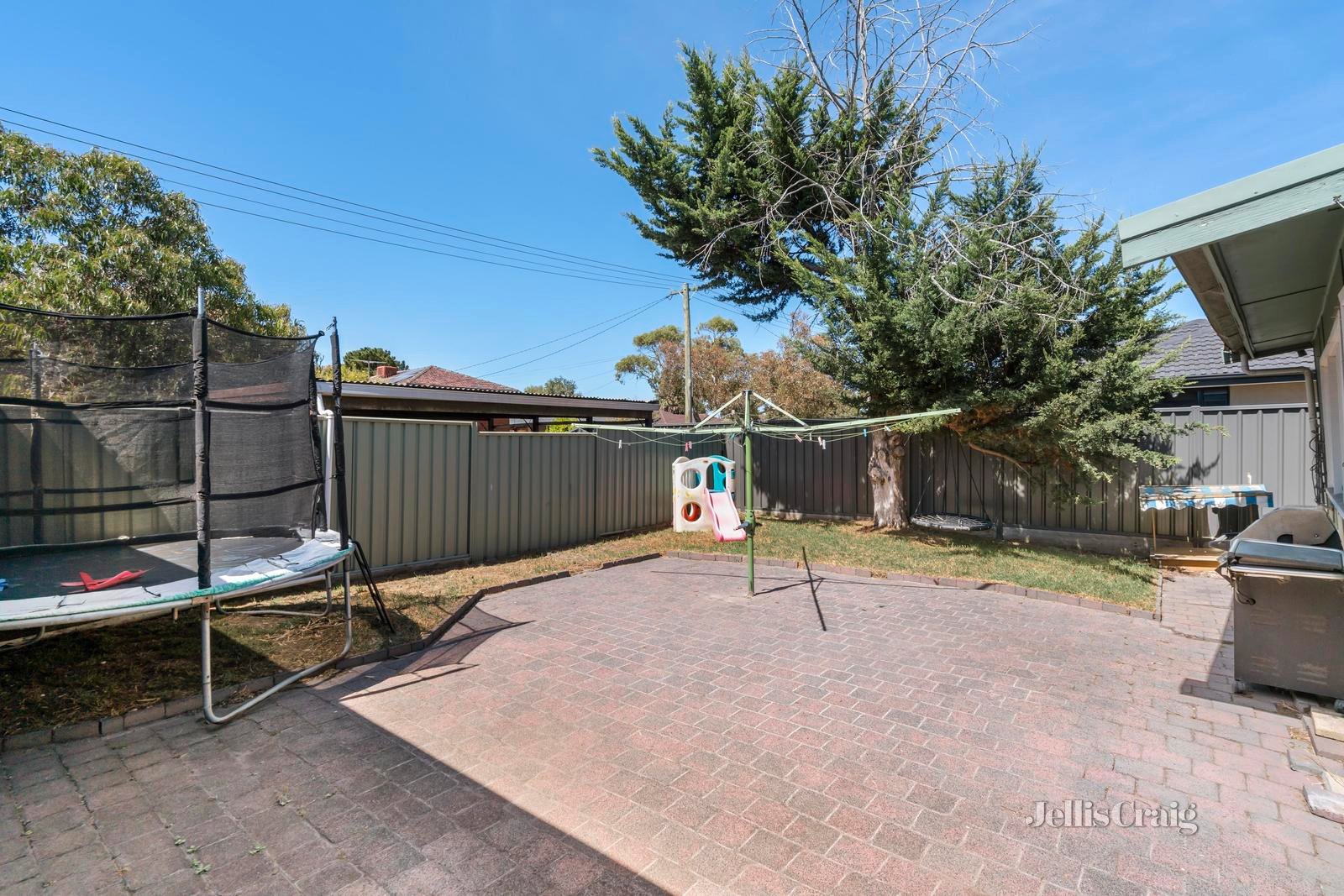 1 Kim Court, Altona image 11