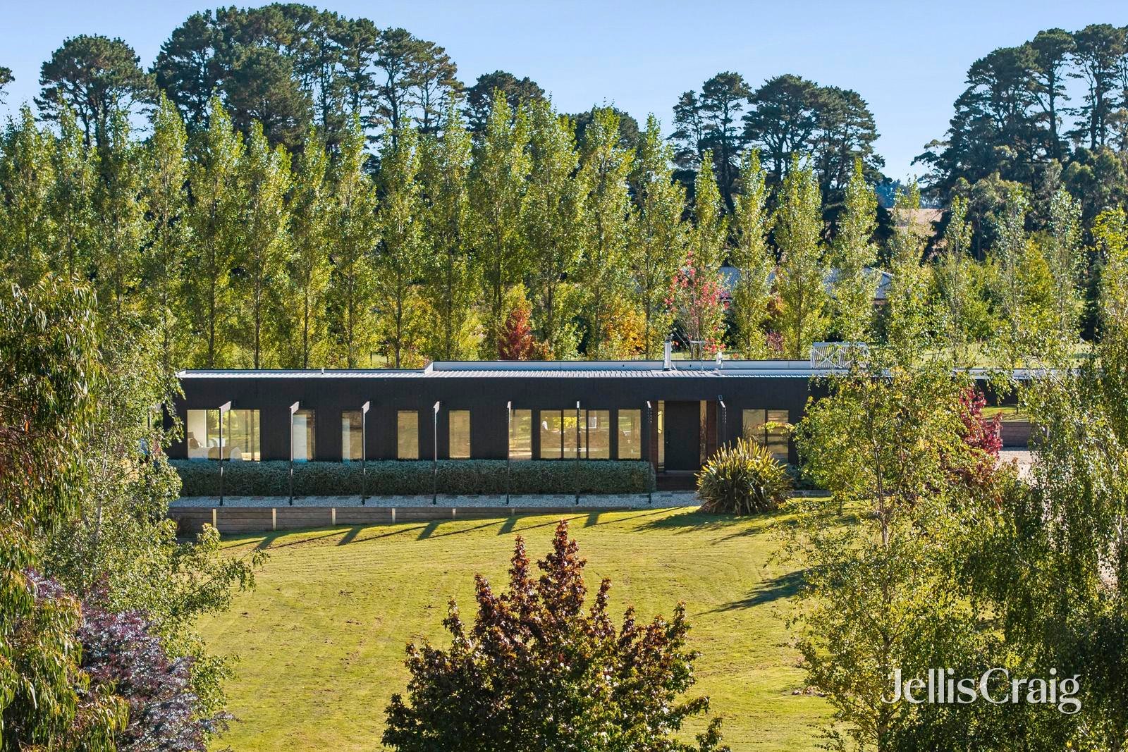 1 Kyneton Trentham Road, Trentham image 3