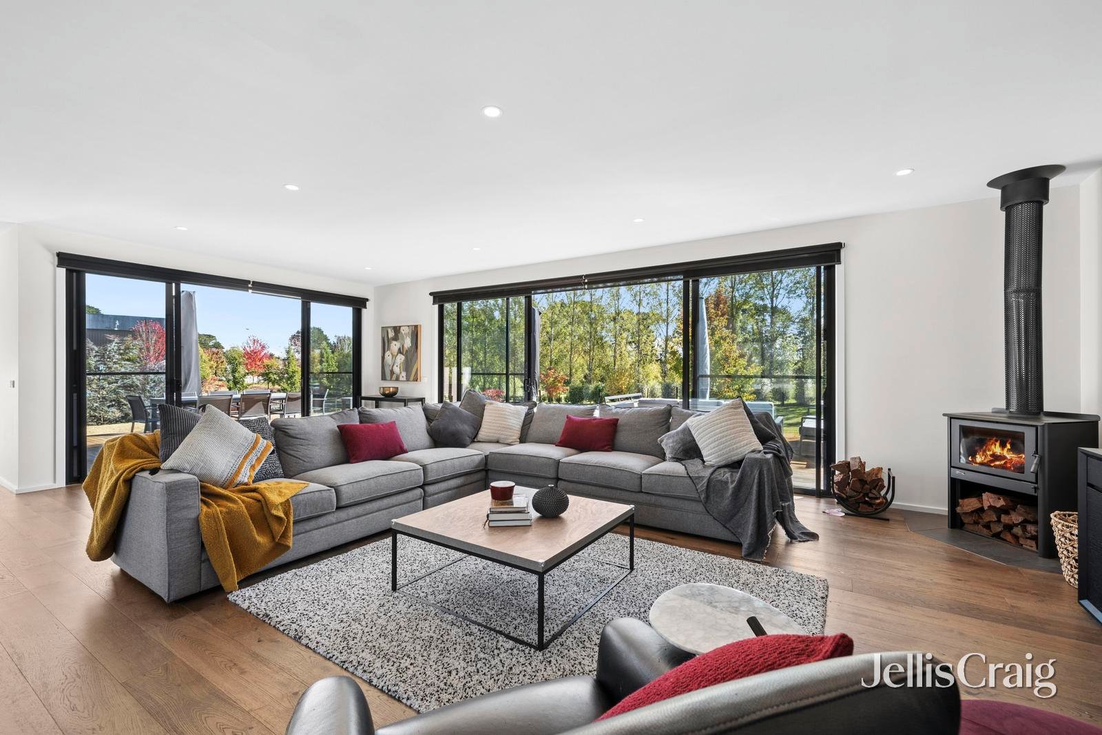 1 Kyneton Trentham Road, Trentham image 4