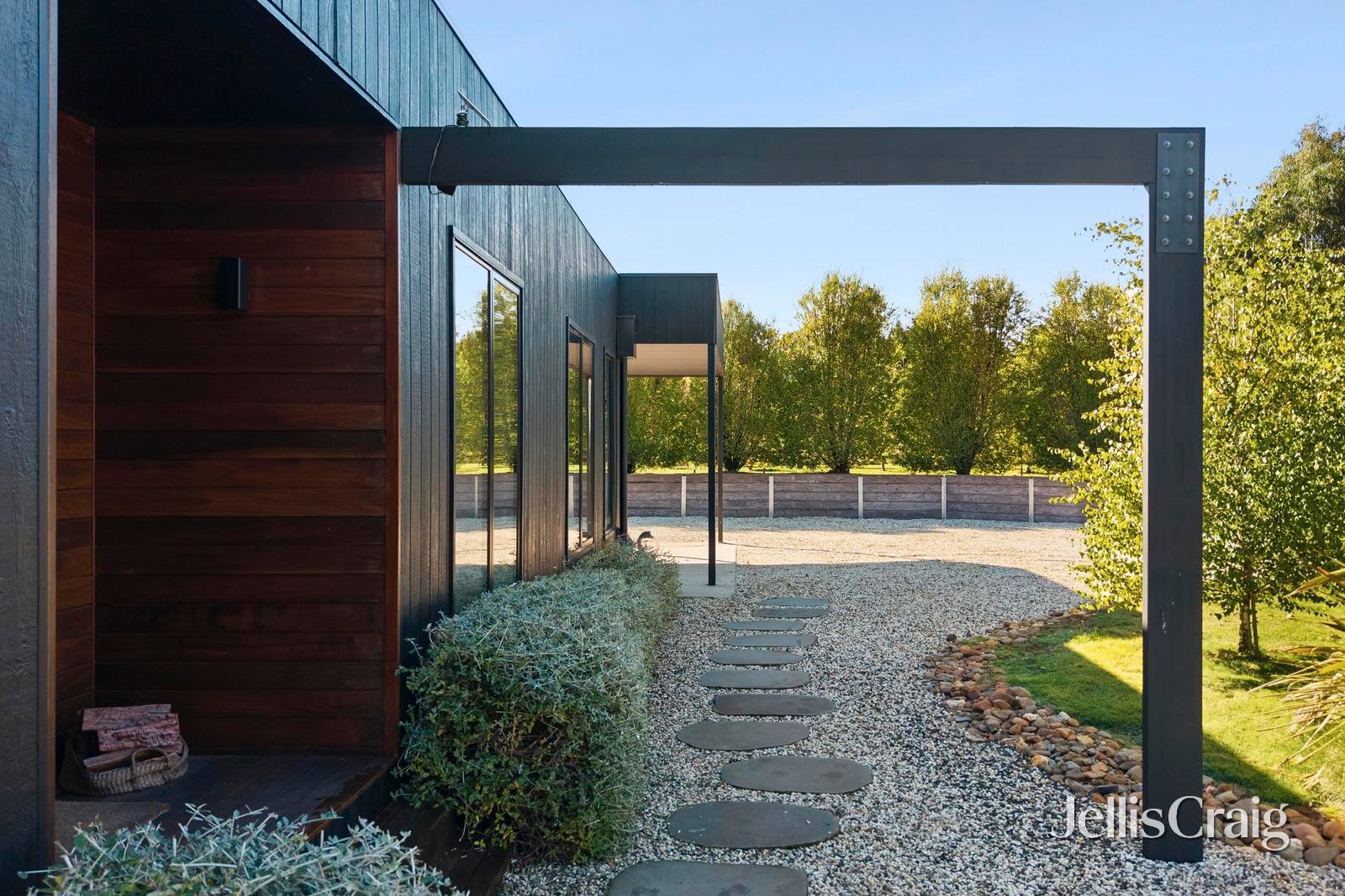 1 Kyneton Trentham Road, Trentham image 18