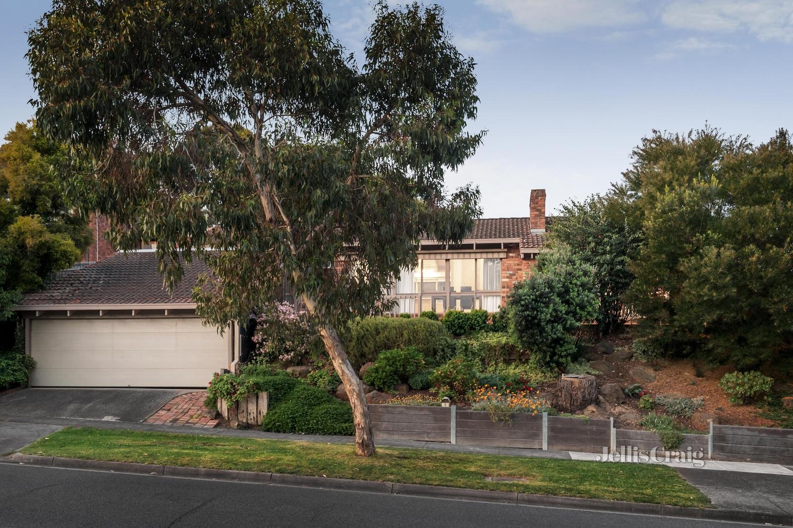 1 Lara Court, St Helena image 1
