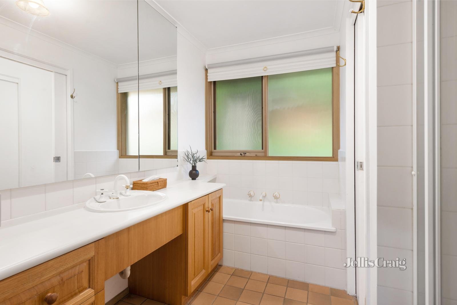1 Lara Court, St Helena image 6