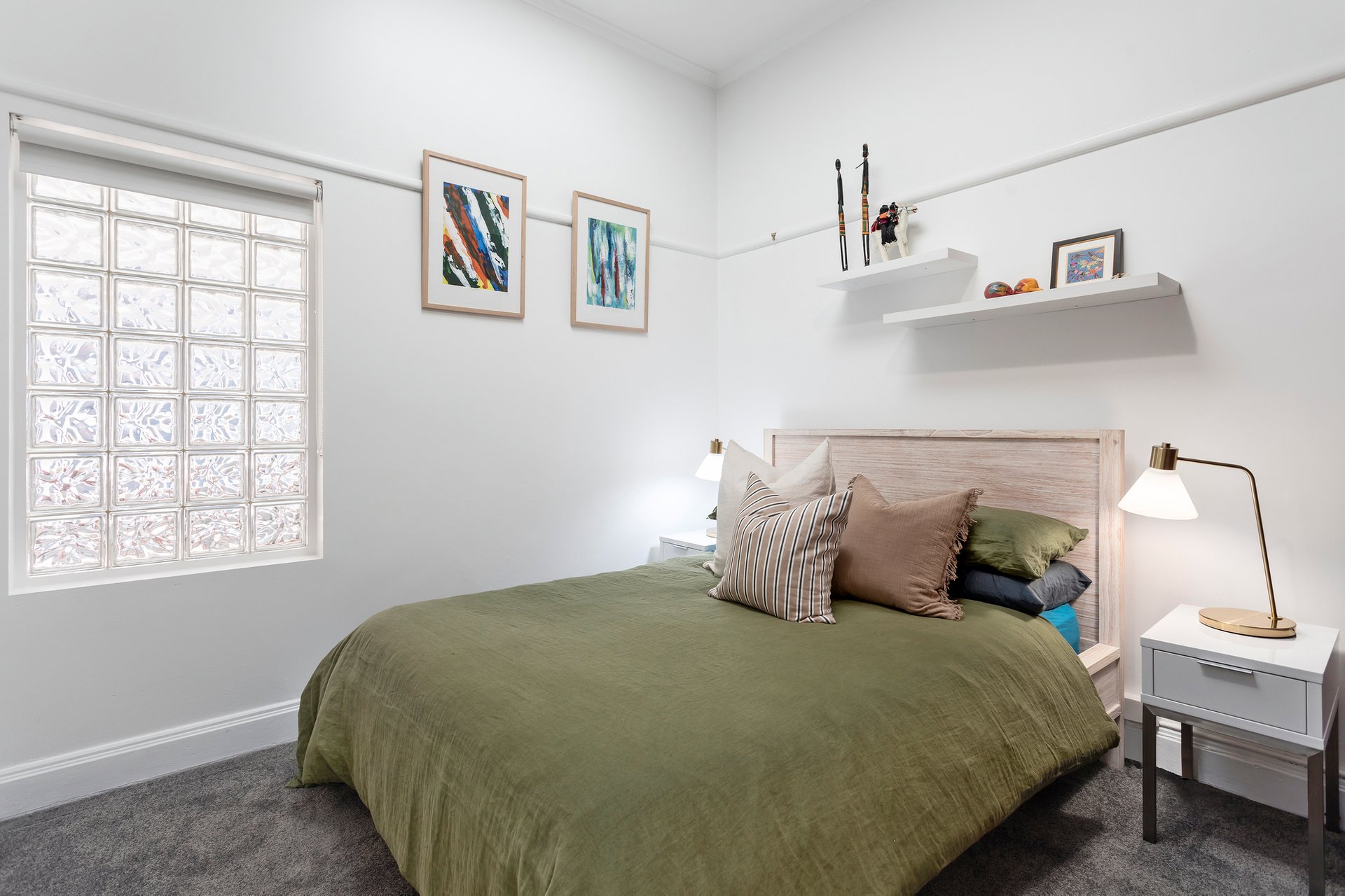 Property Gallery Thumbnail 12