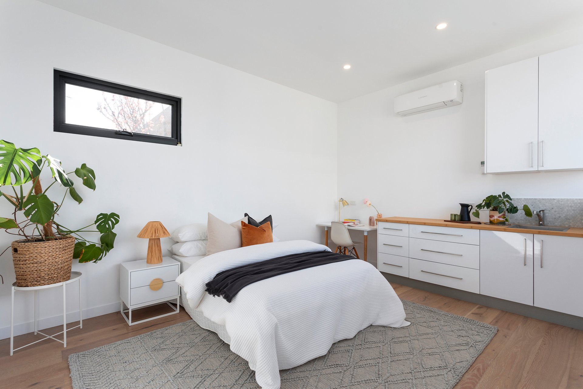 Property Gallery Thumbnail 13