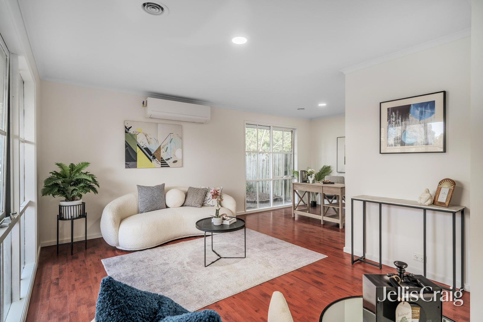 1 Linnel Court, Rowville image 5