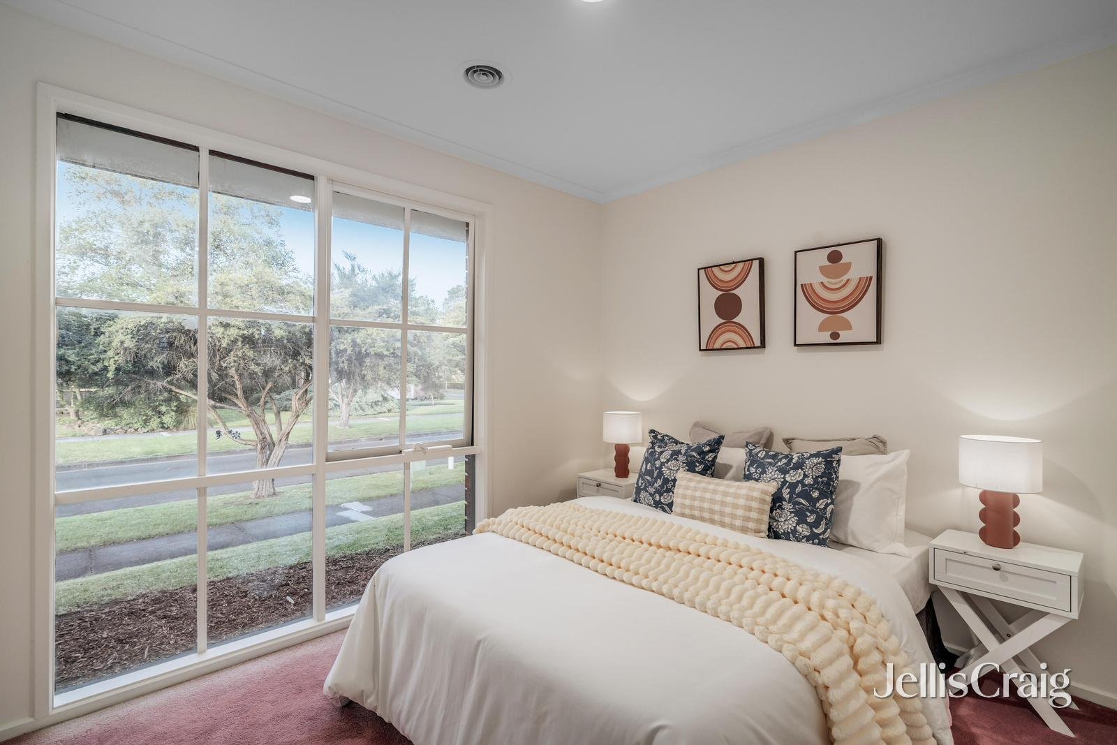 1 Linnel Court, Rowville image 7