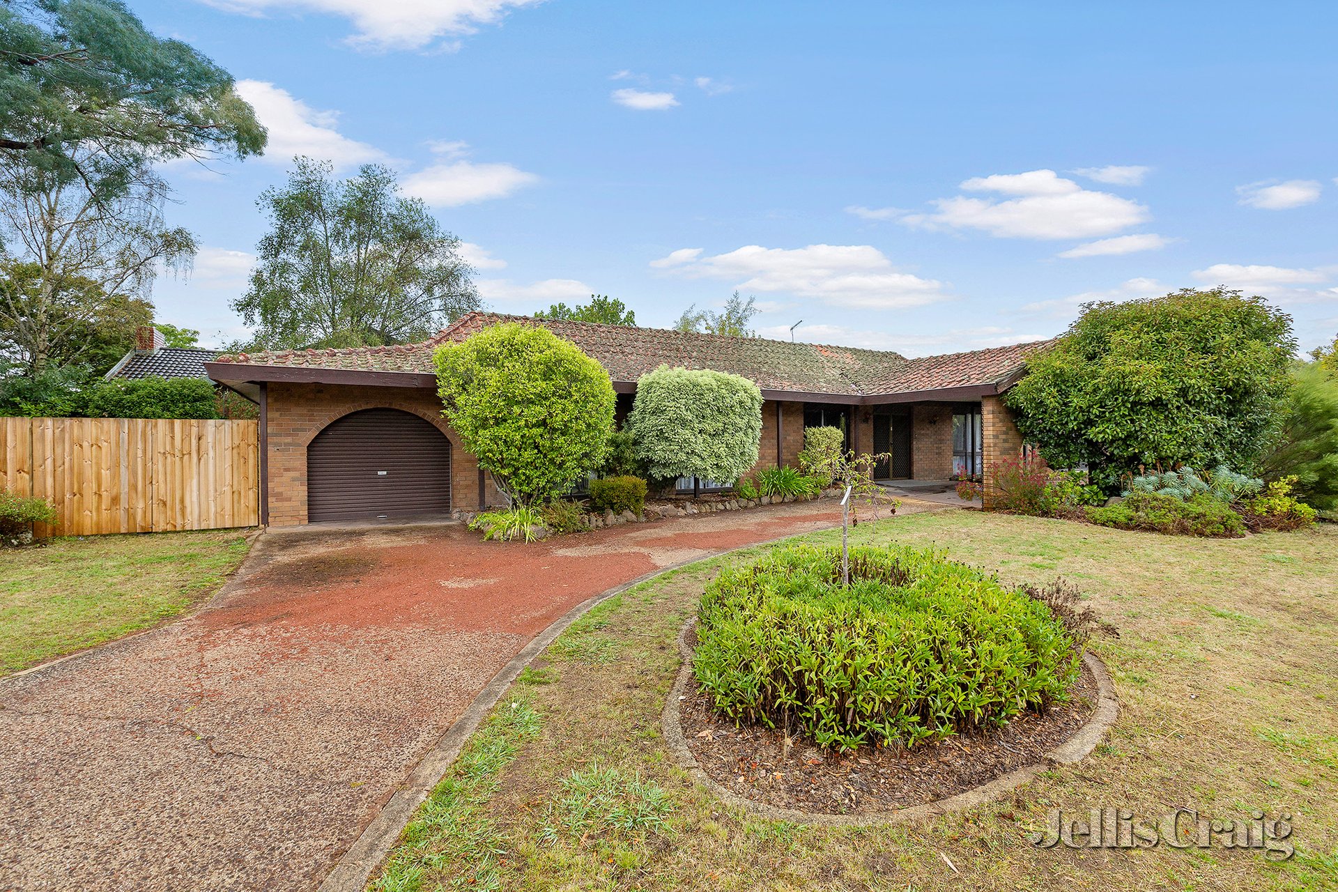 1 Linton Court, Alfredton image 1