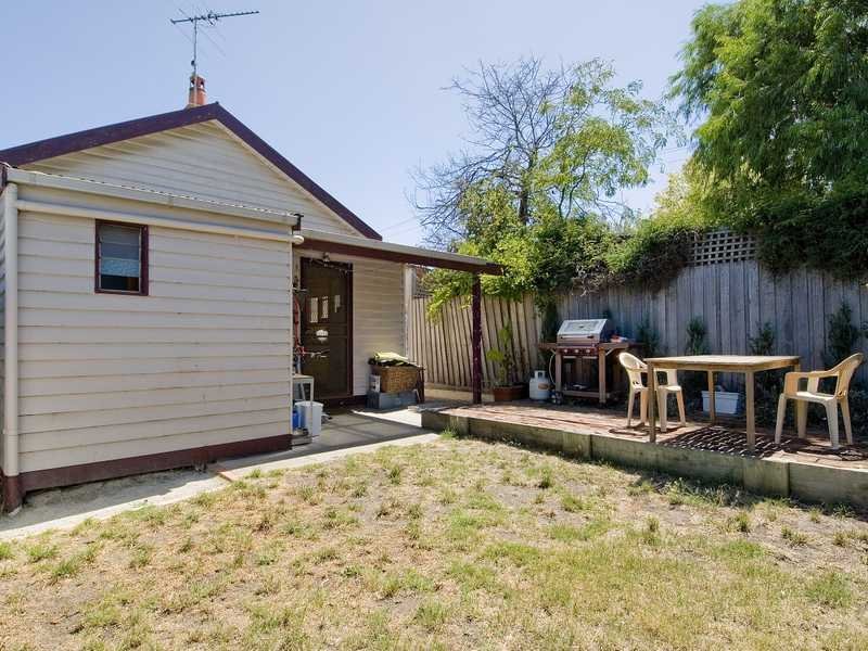 1 Little Kilgour Street, Geelong image 4