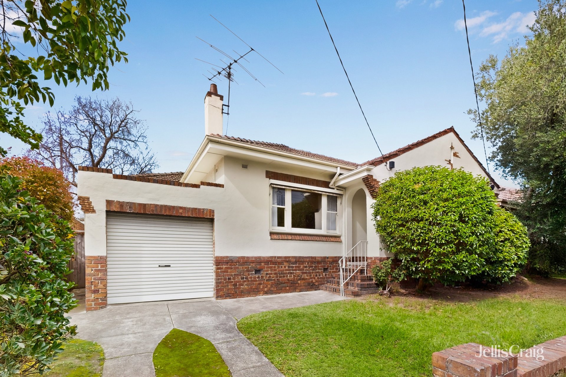 1 Loch Rae Court, Hawthorn image 1