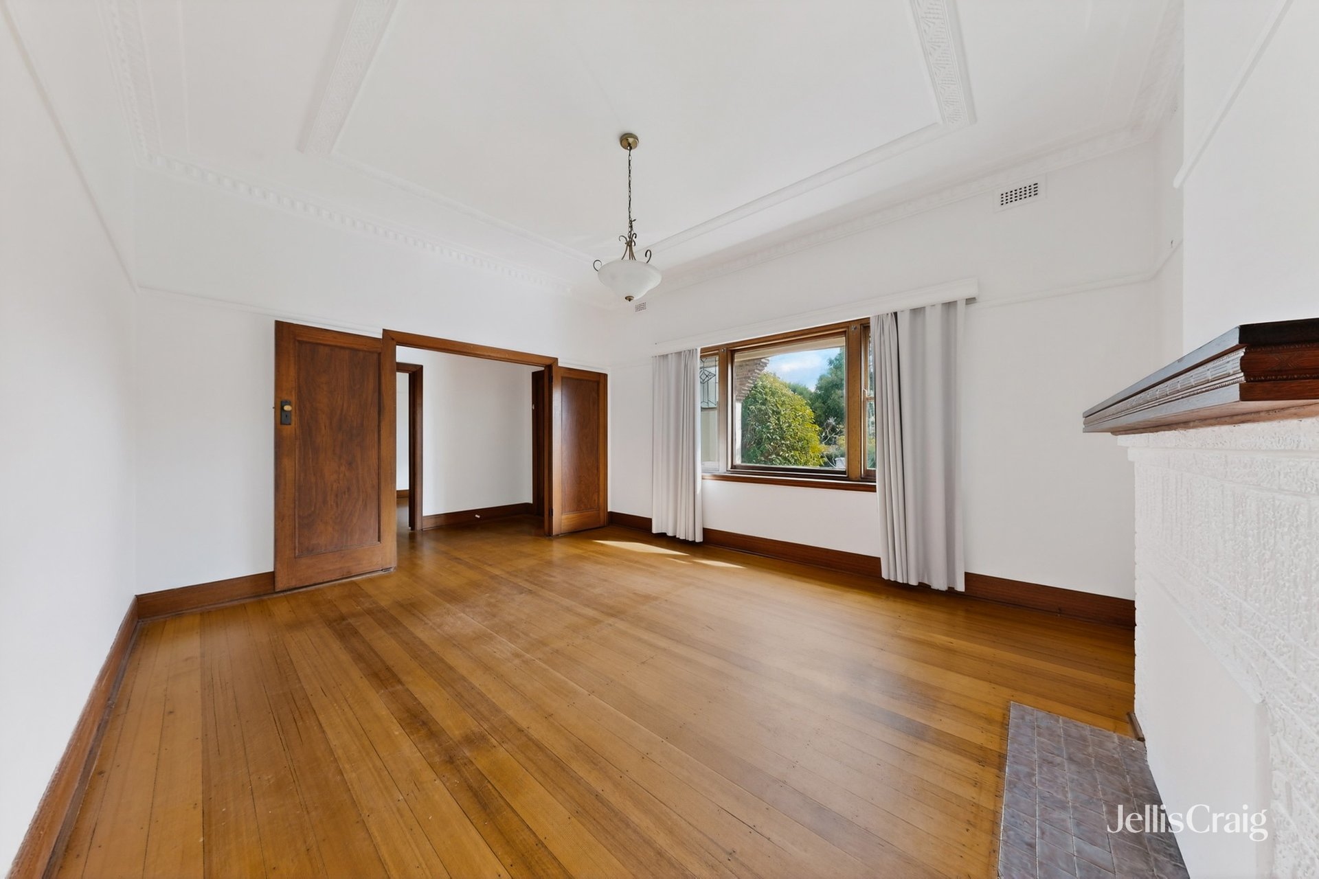 1 Loch Rae Court, Hawthorn image 5