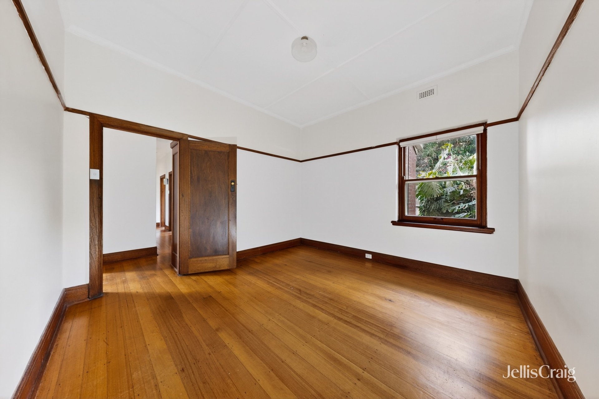 1 Loch Rae Court, Hawthorn image 7