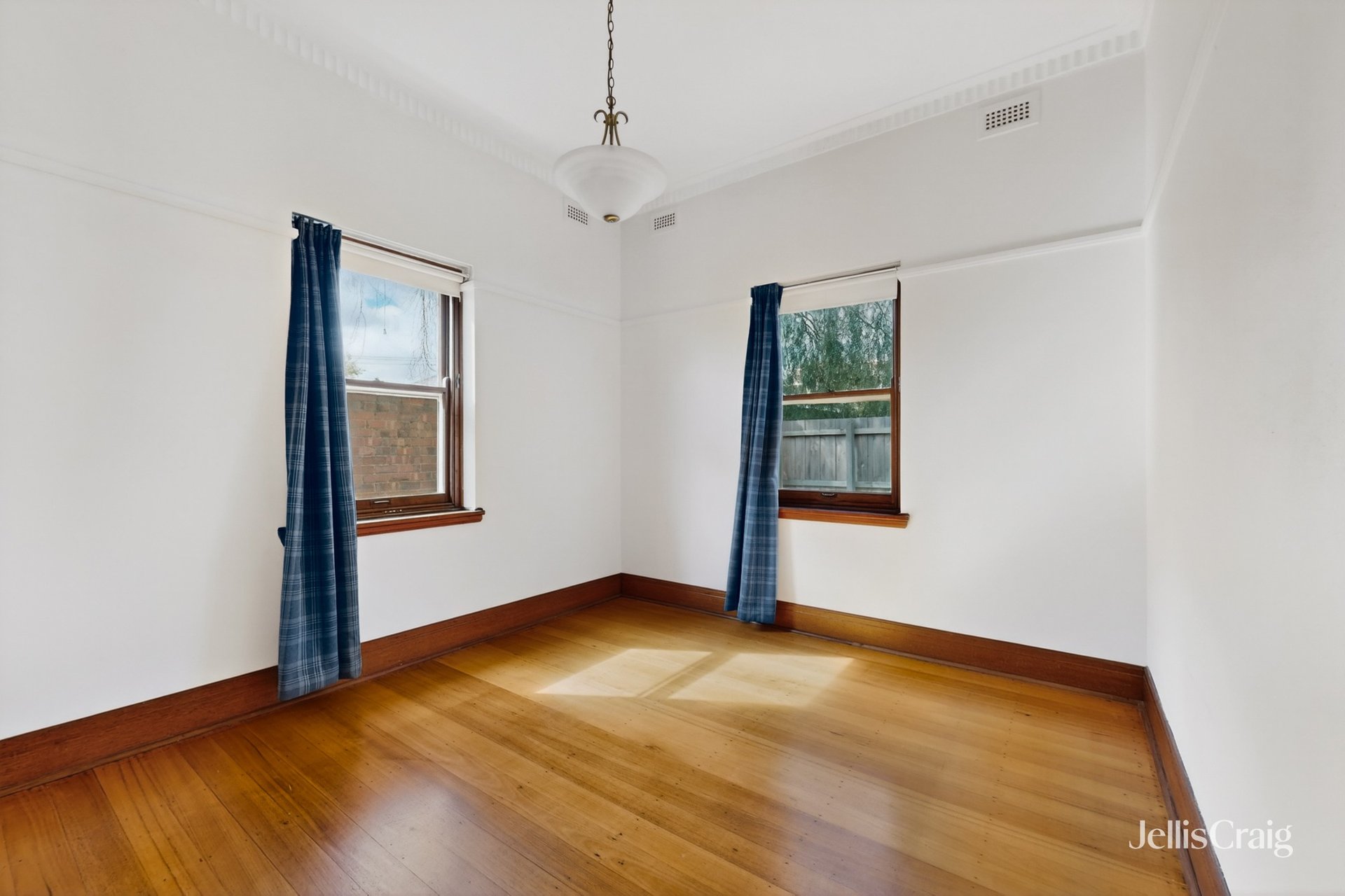1 Loch Rae Court, Hawthorn image 8
