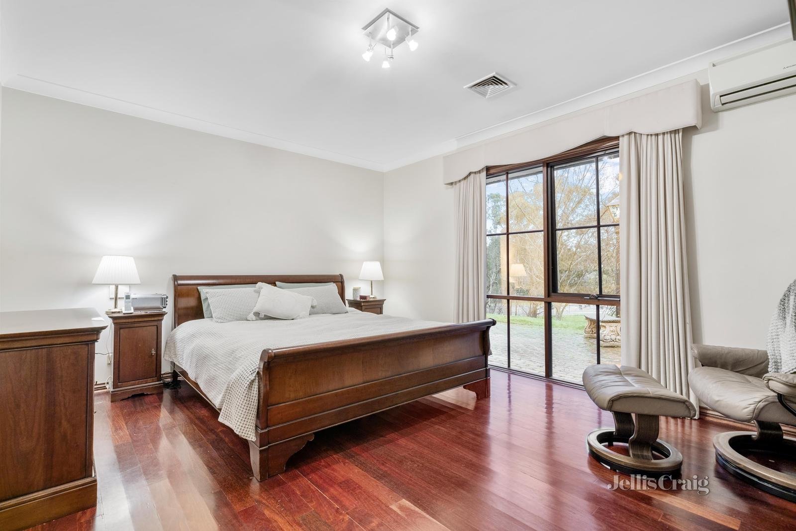 1 Lomic Court, Templestowe image 10