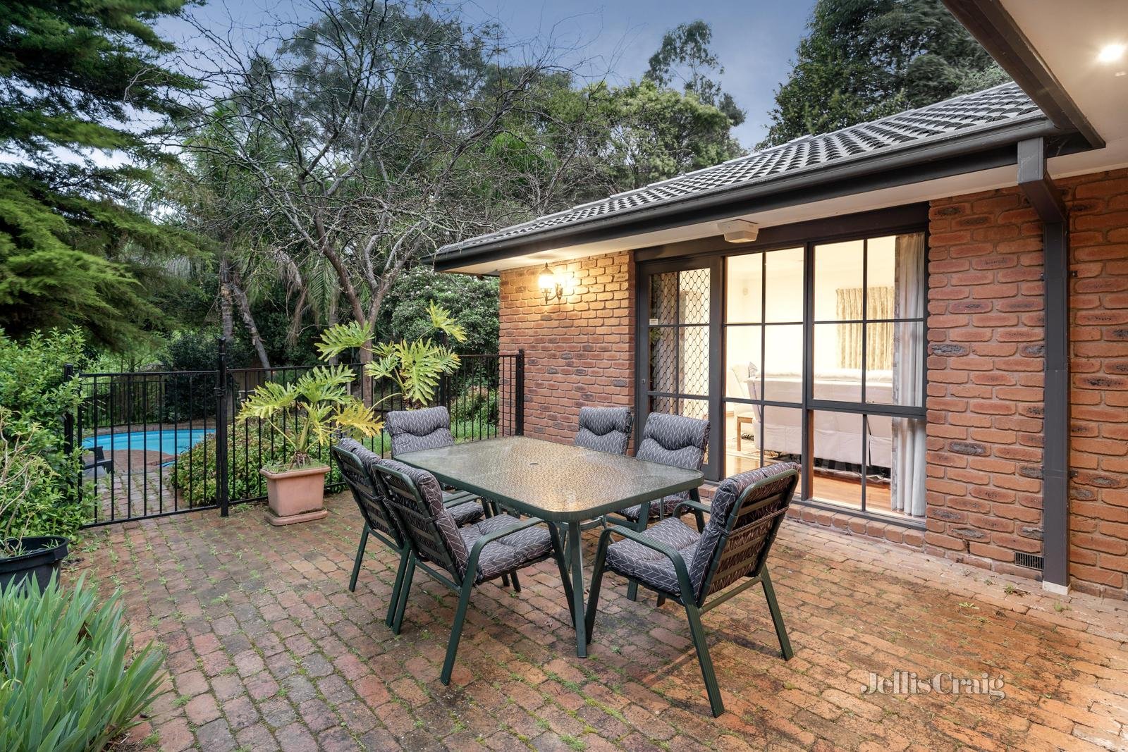 1 Lomic Court, Templestowe image 15