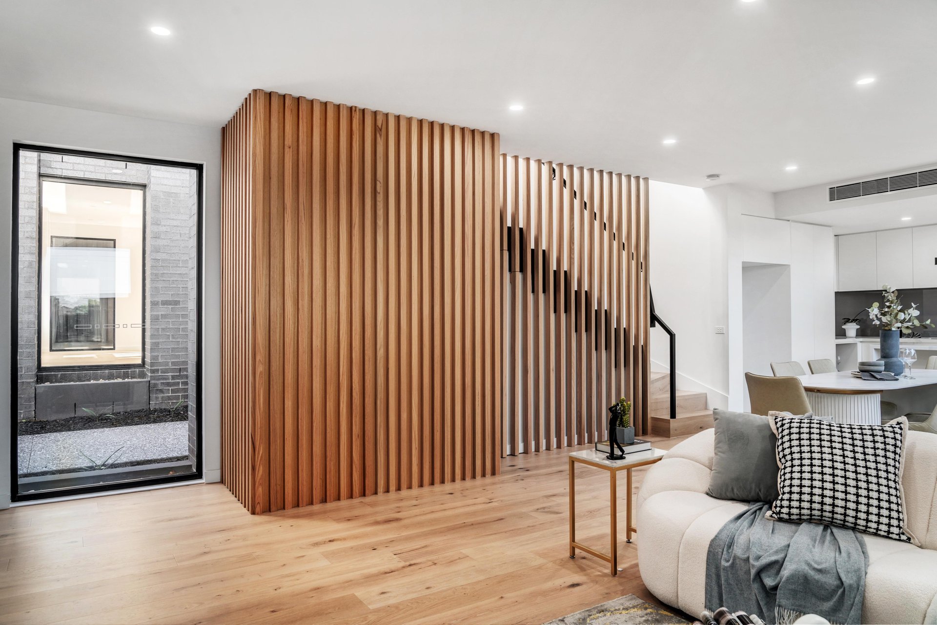 1 Lord Street, Doncaster East image 3