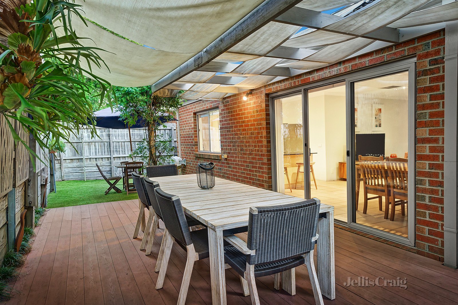 1 Madison Boulevard, Mitcham image 9