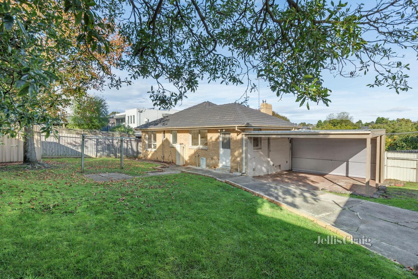 1 Magna Court, Mount Waverley image 6