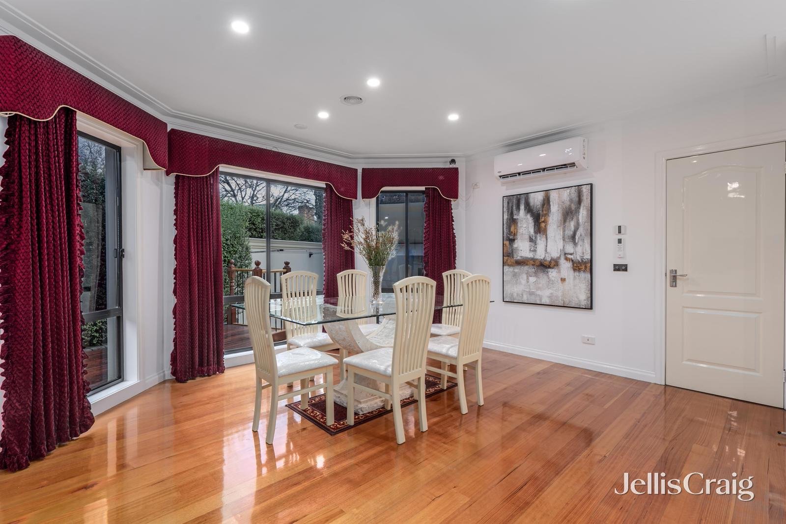 1 Malmsbury Drive, Ashwood image 4