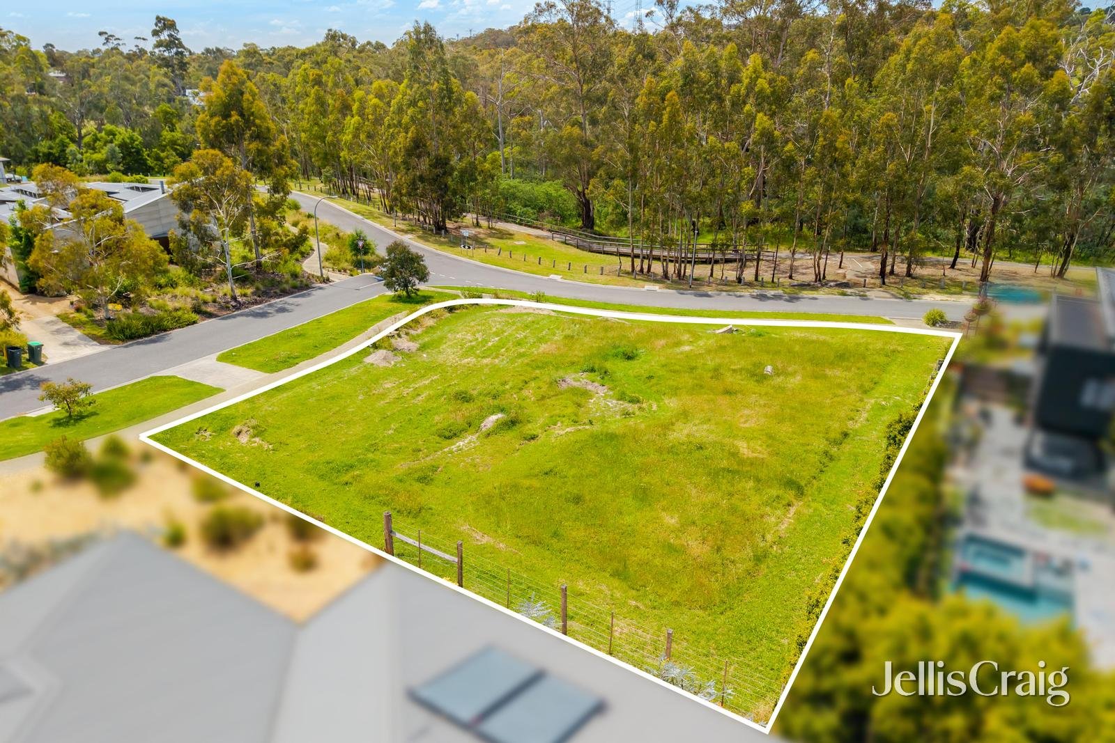 1 Manna Bank View, Donvale image 4