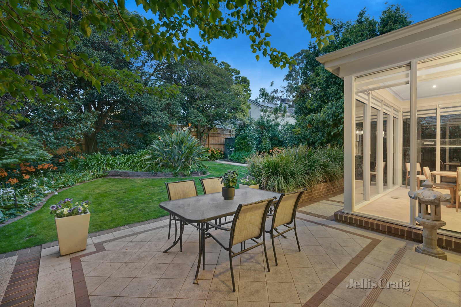 1 Maughan Parade, Balwyn North image 7