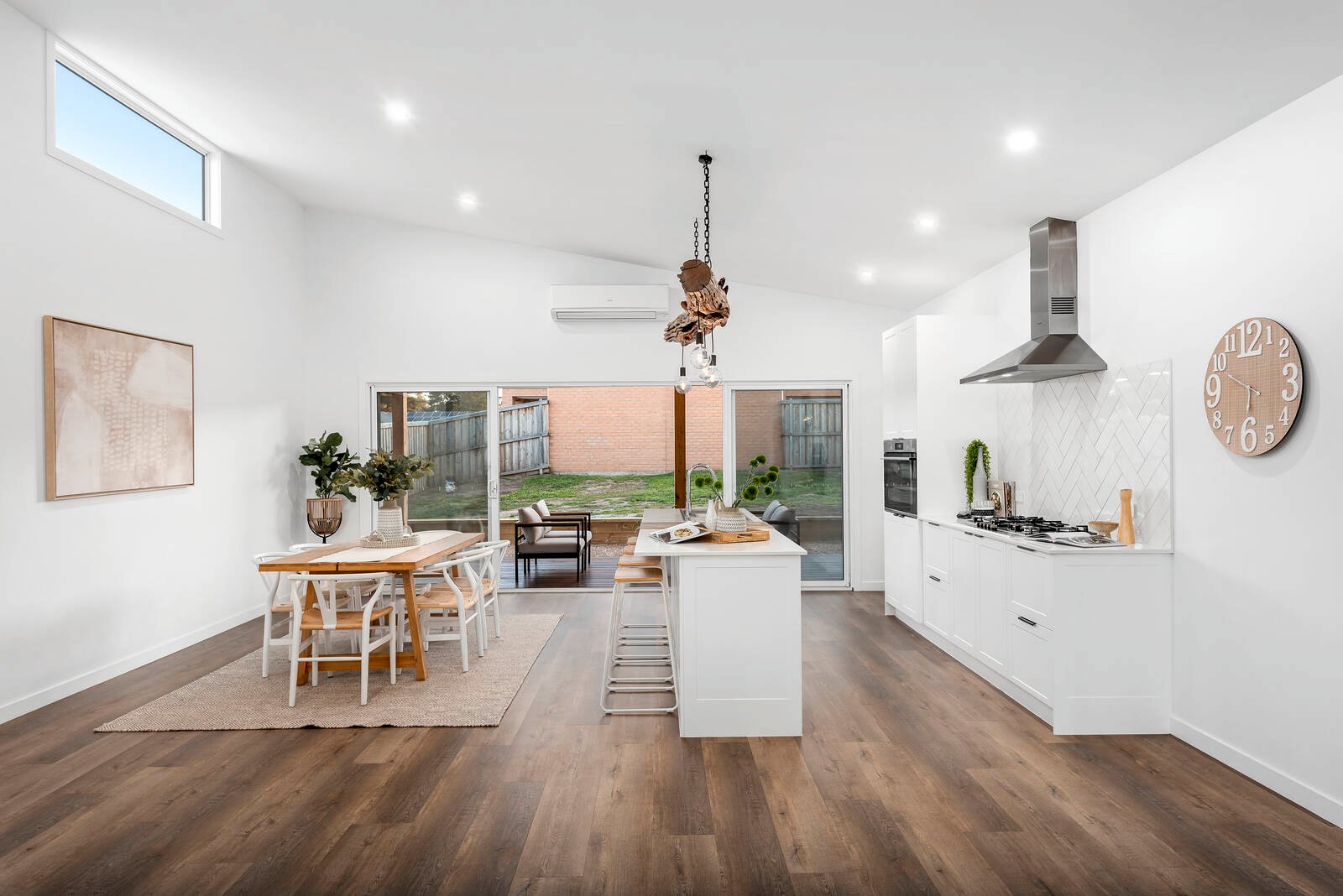 Property Gallery Thumbnail 11