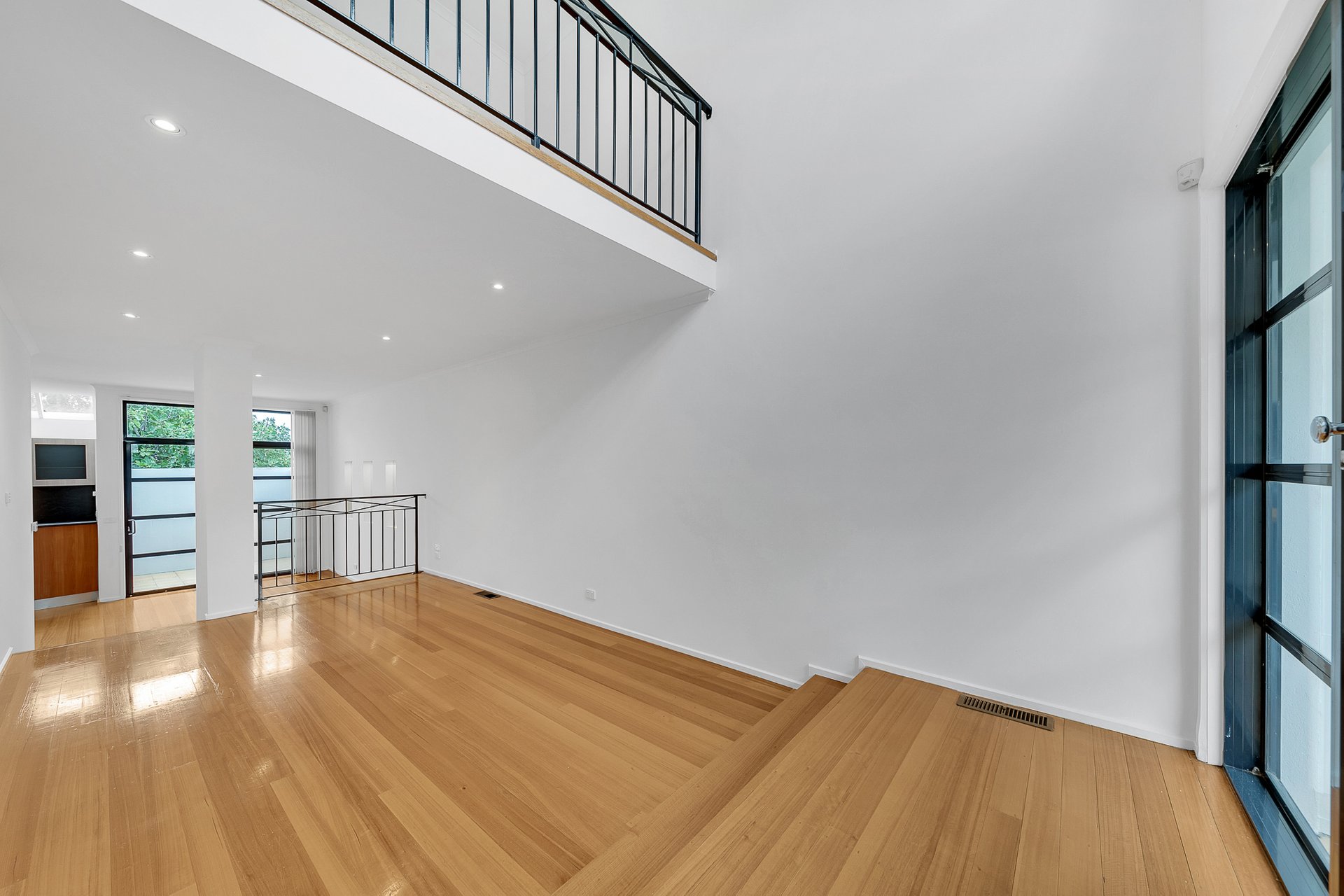 1 McKillop Place, Geelong image 5