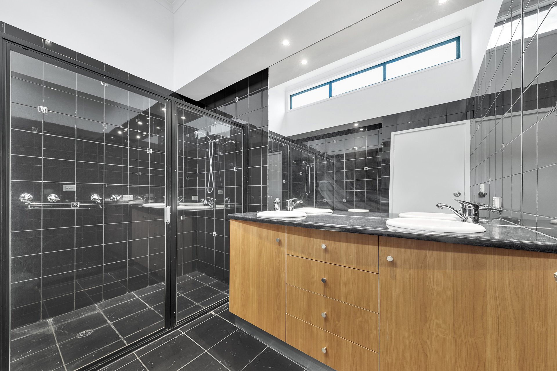 1 McKillop Place, Geelong image 8