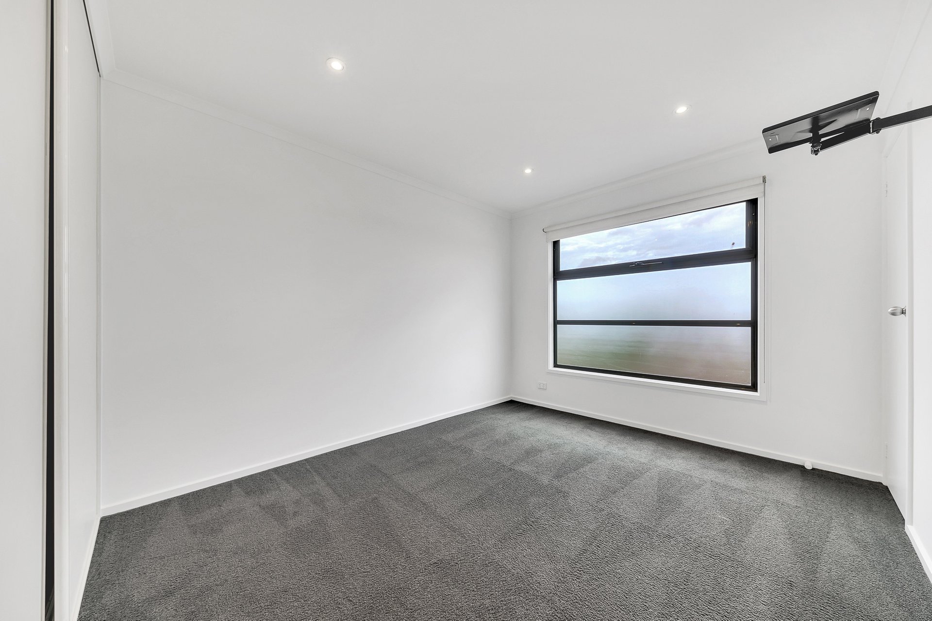 1 McKillop Place, Geelong image 9