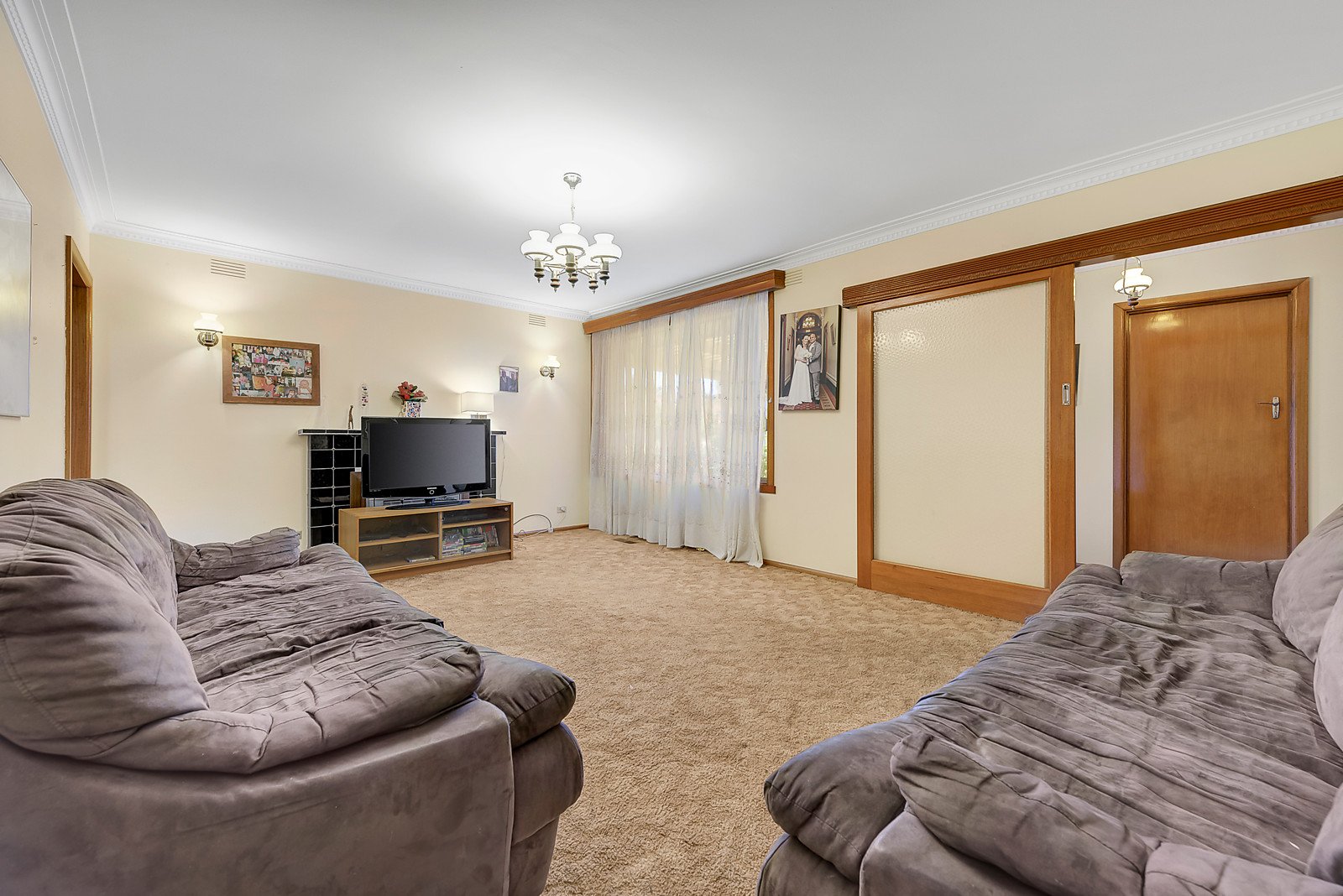 1 McLaren Street, Mount Waverley image 2