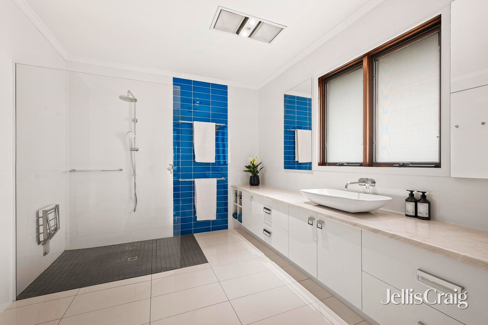 1 McPherson Drive, Croydon image 13