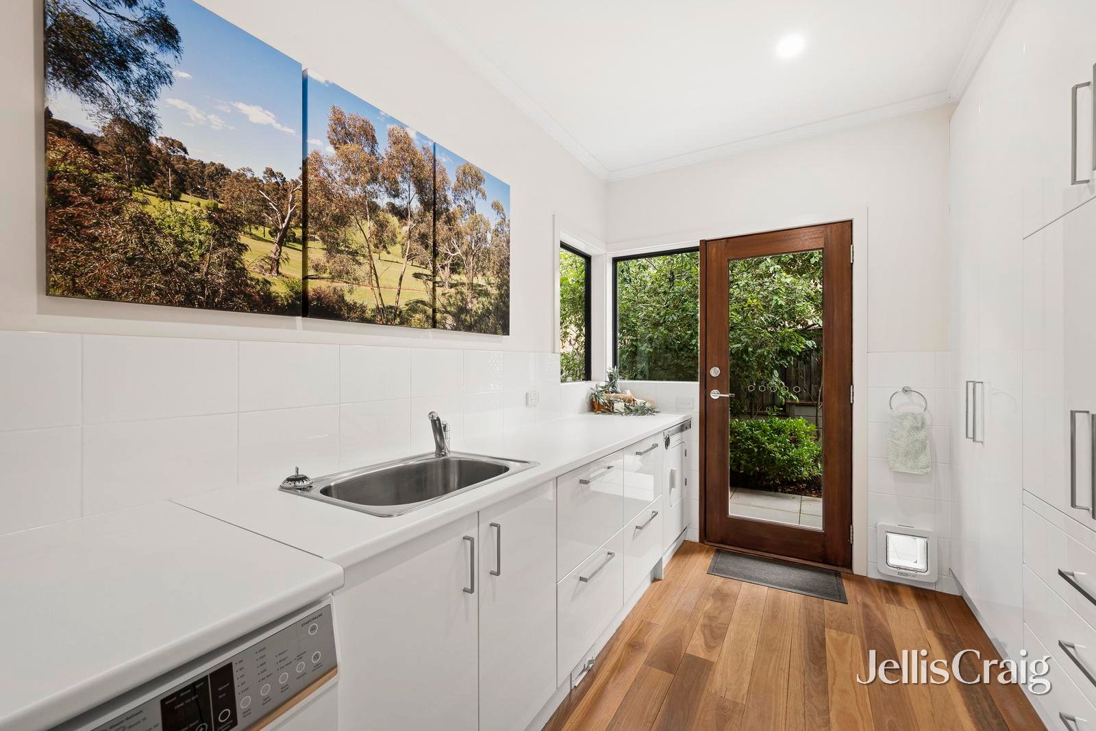 1 McPherson Drive, Croydon image 19