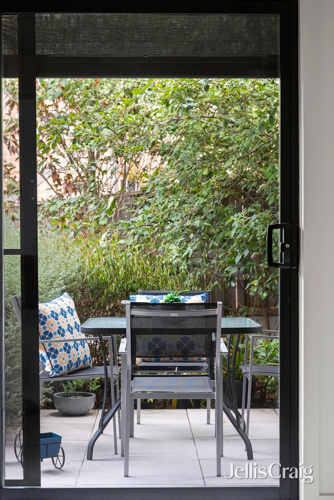 1 McPherson Drive, Croydon image 24