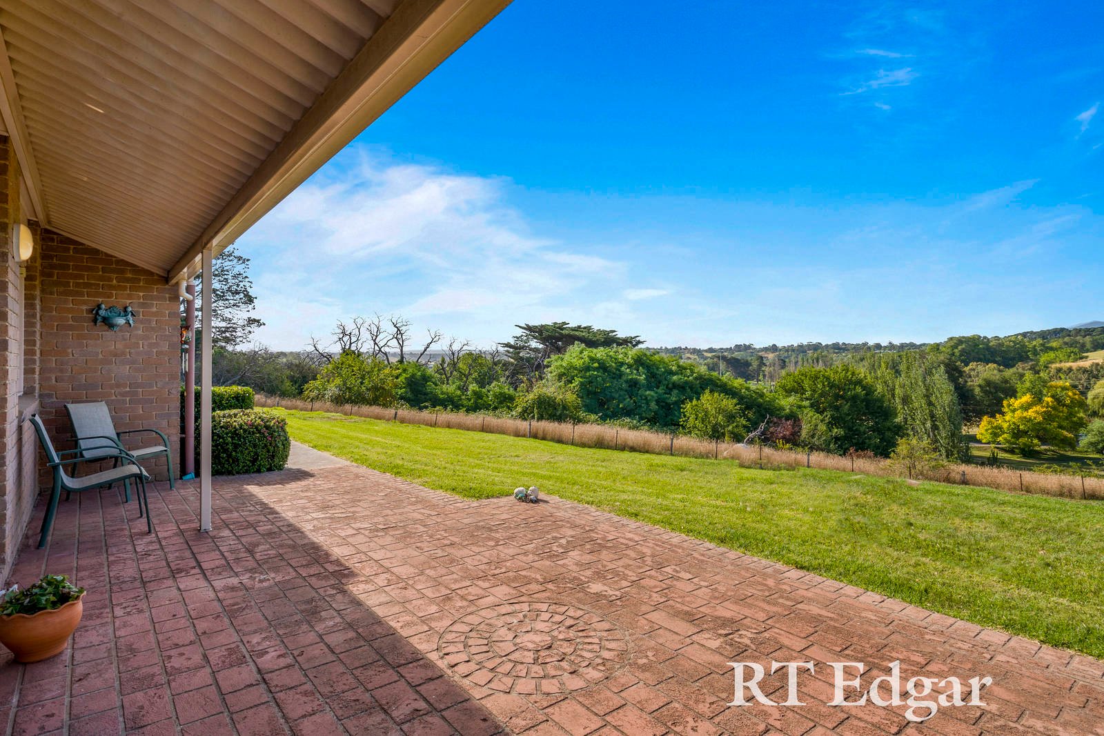 Property Gallery Thumbnail 16