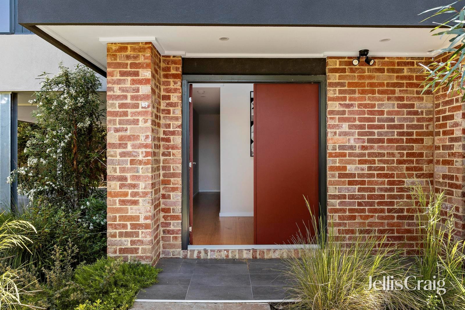 1 Middle Road, Maribyrnong image 3