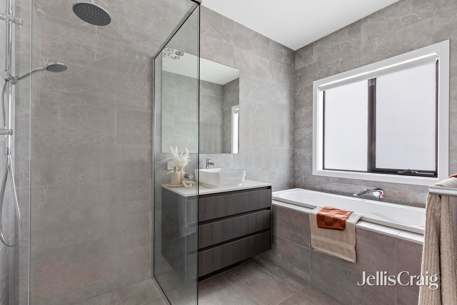 1 Middle Road, Maribyrnong image 12