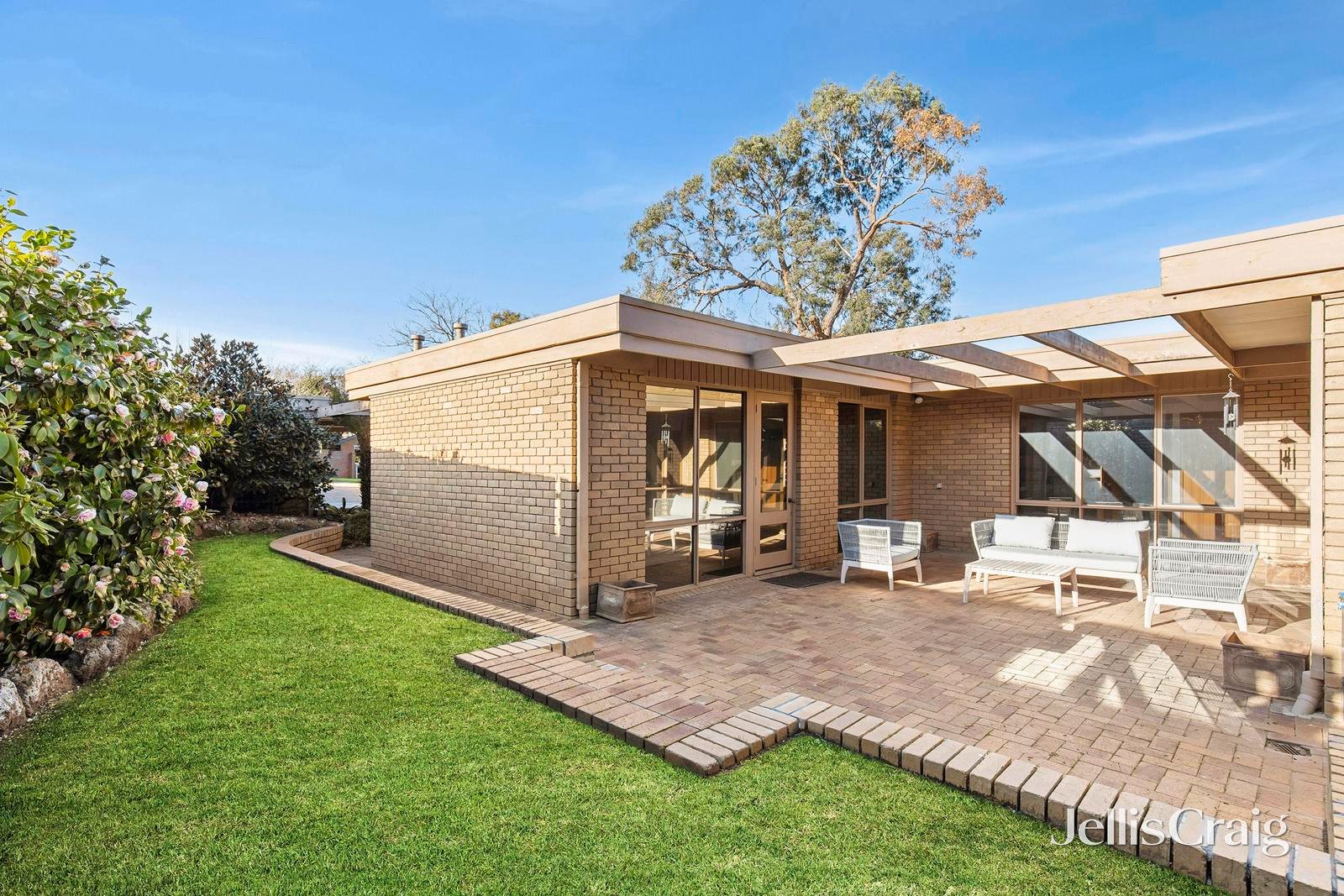 1 Milford Place, Belmont image 7
