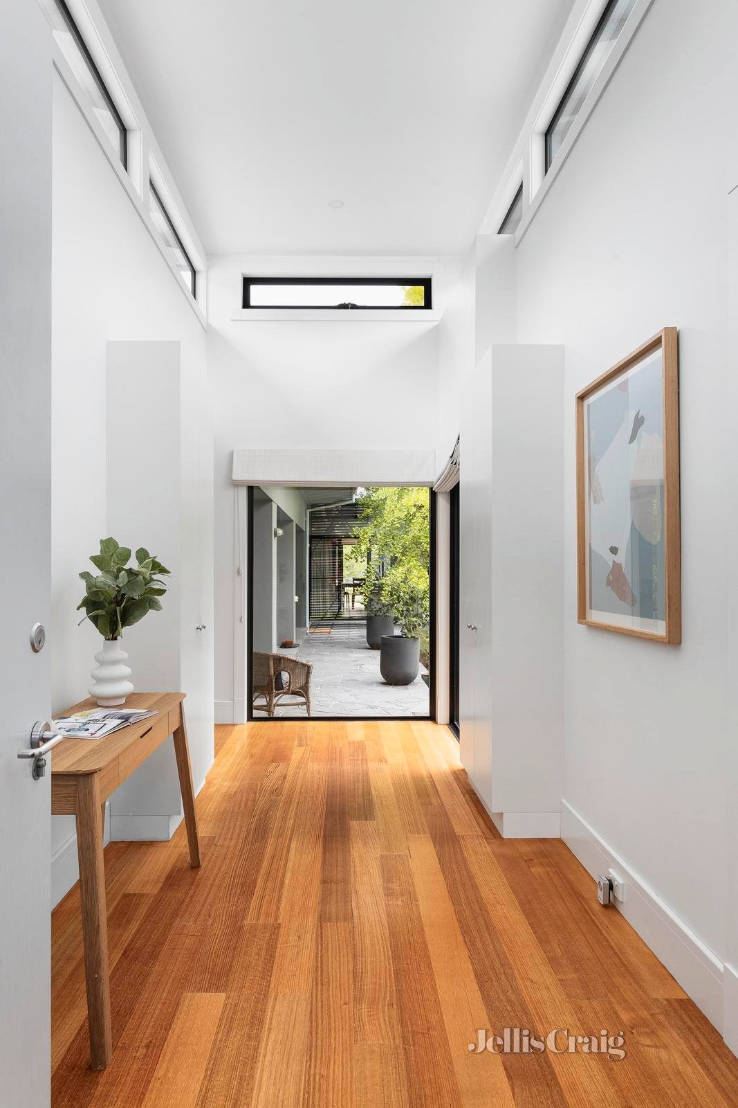 1 Millah Road, Balwyn image 3