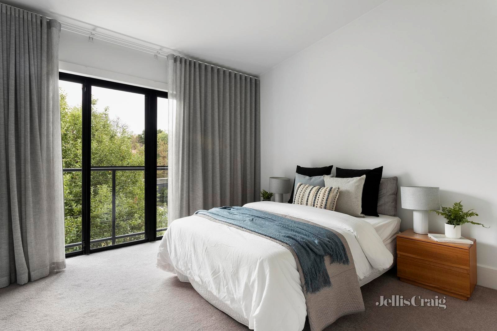 1 Millah Road, Balwyn image 11