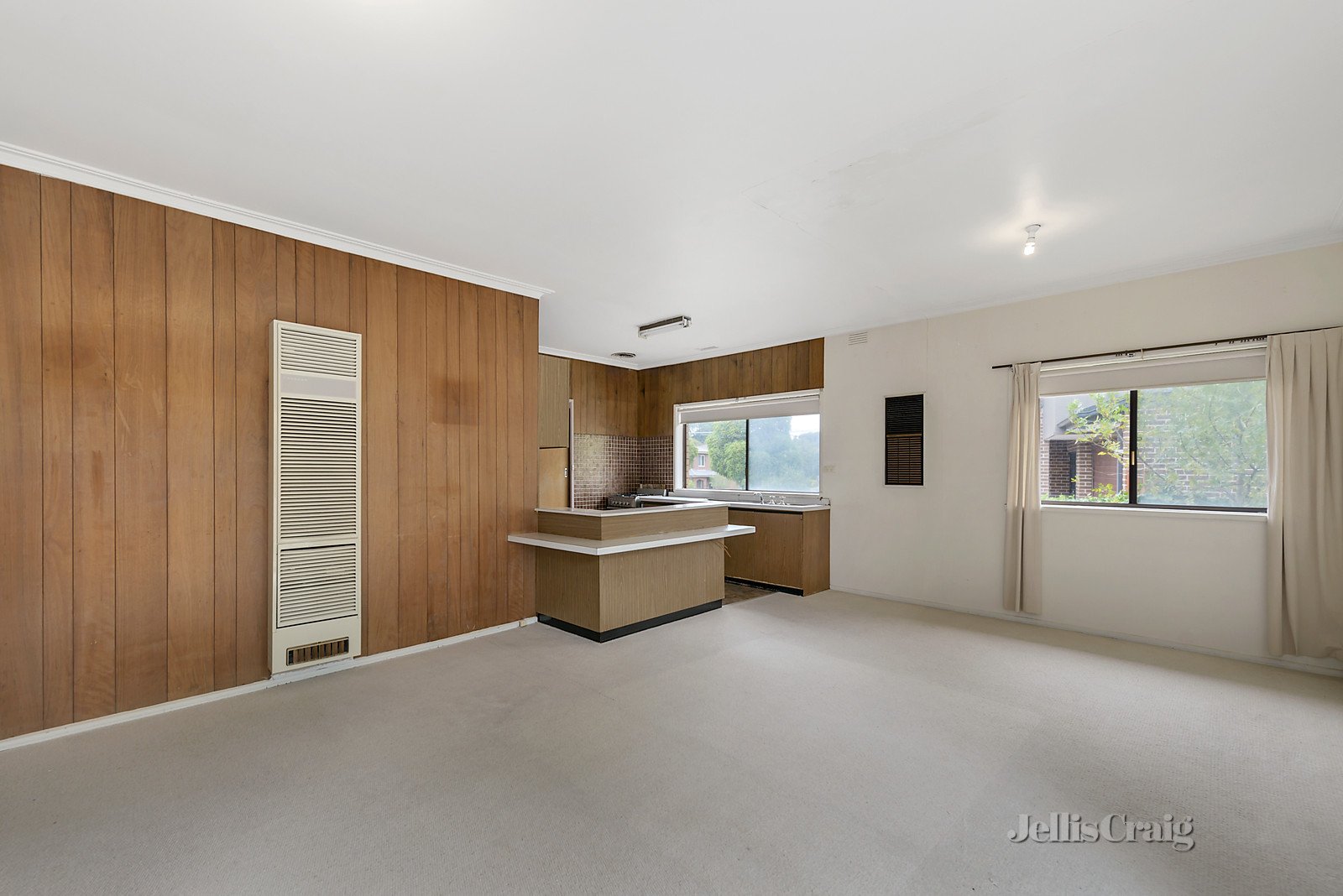 1 Mimosa Court, Doncaster East image 3