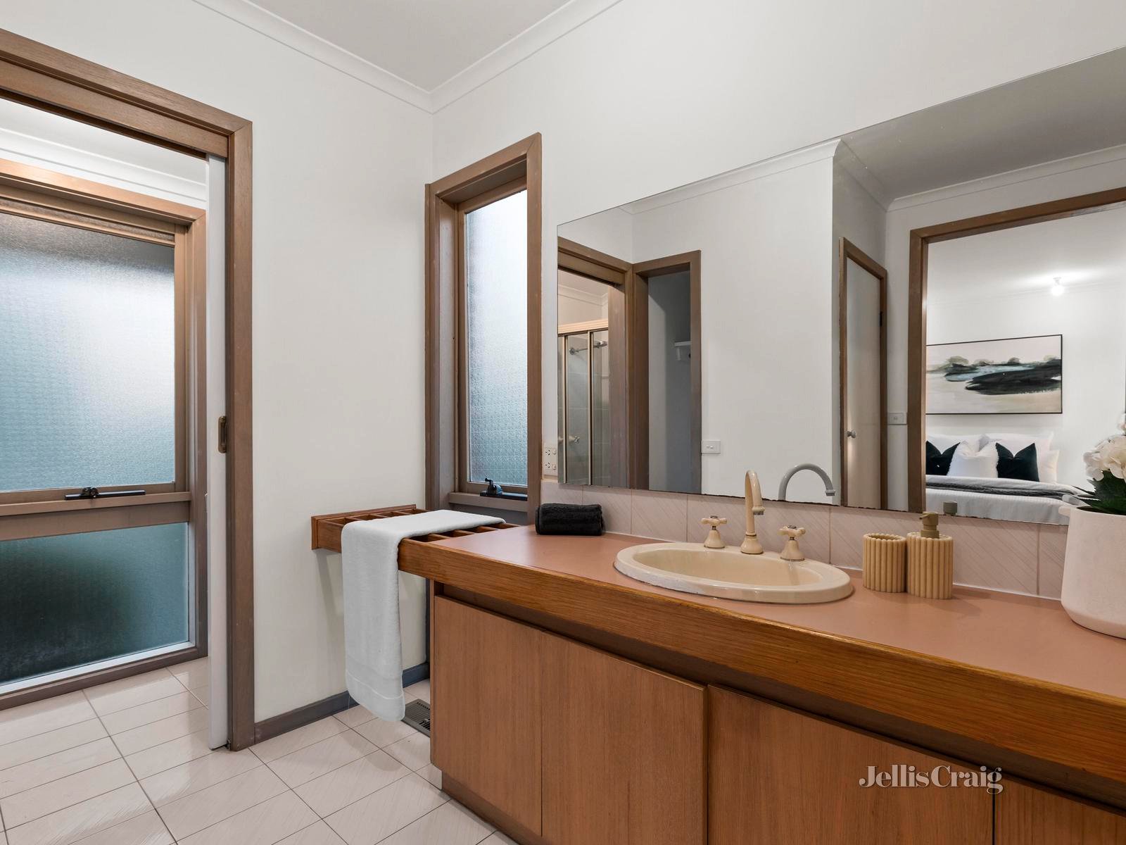 1 Miramar Court, Donvale image 11