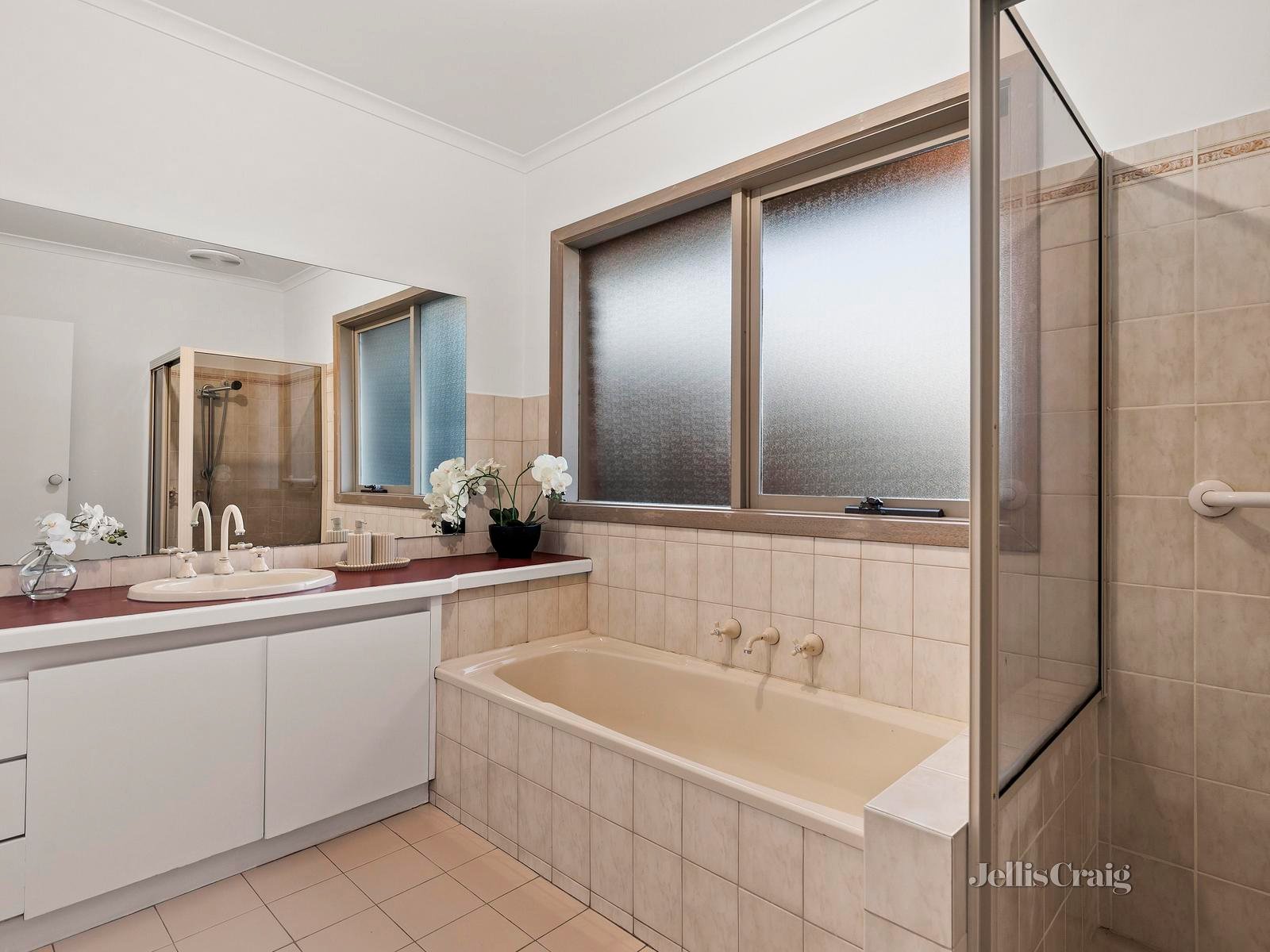 1 Miramar Court, Donvale image 14