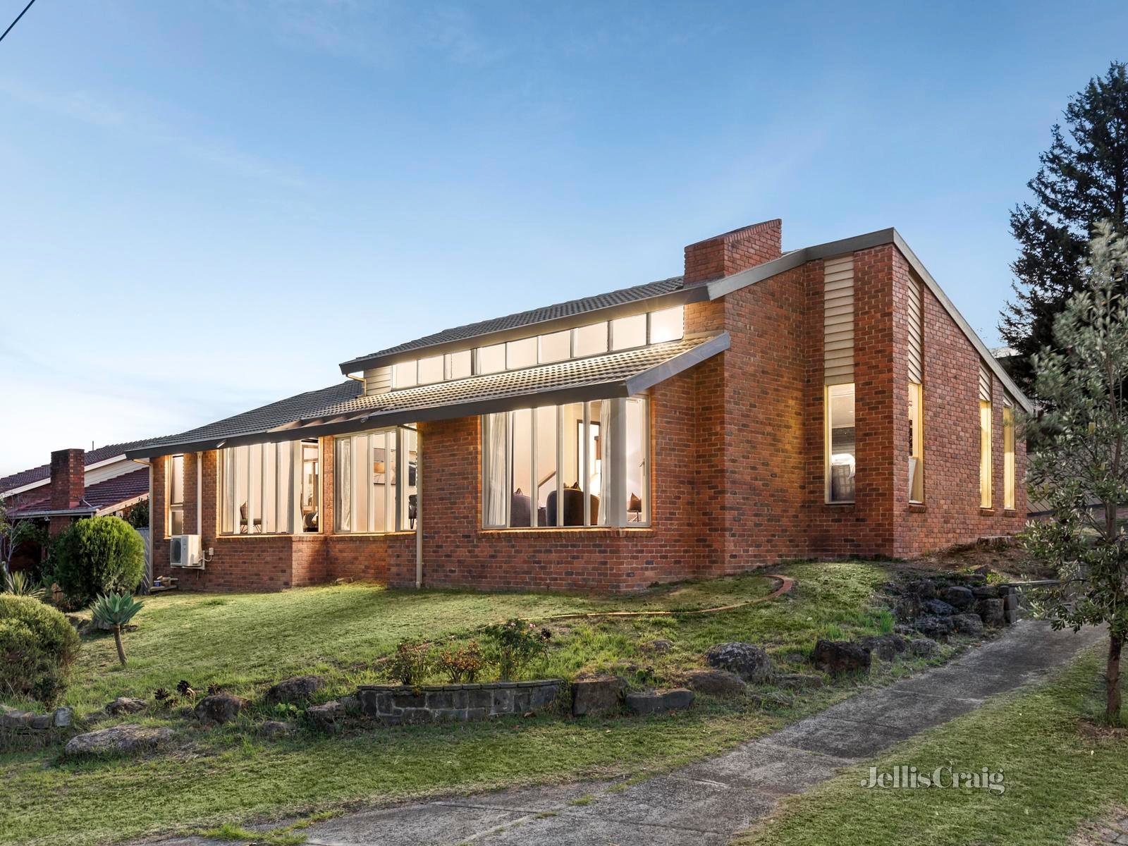 1 Miramar Court, Donvale image 17