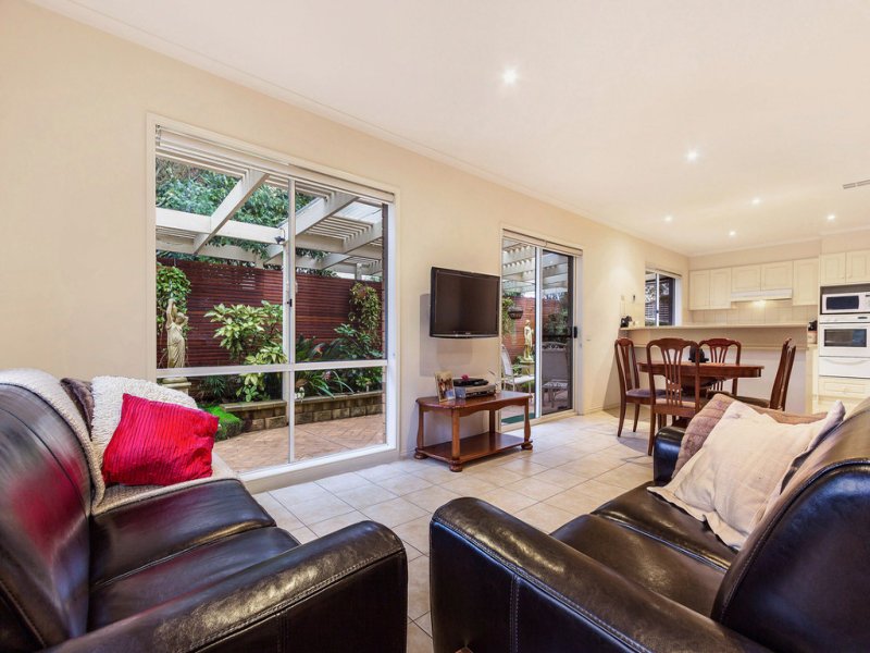 1 Mock Street, Forest Hill image 3