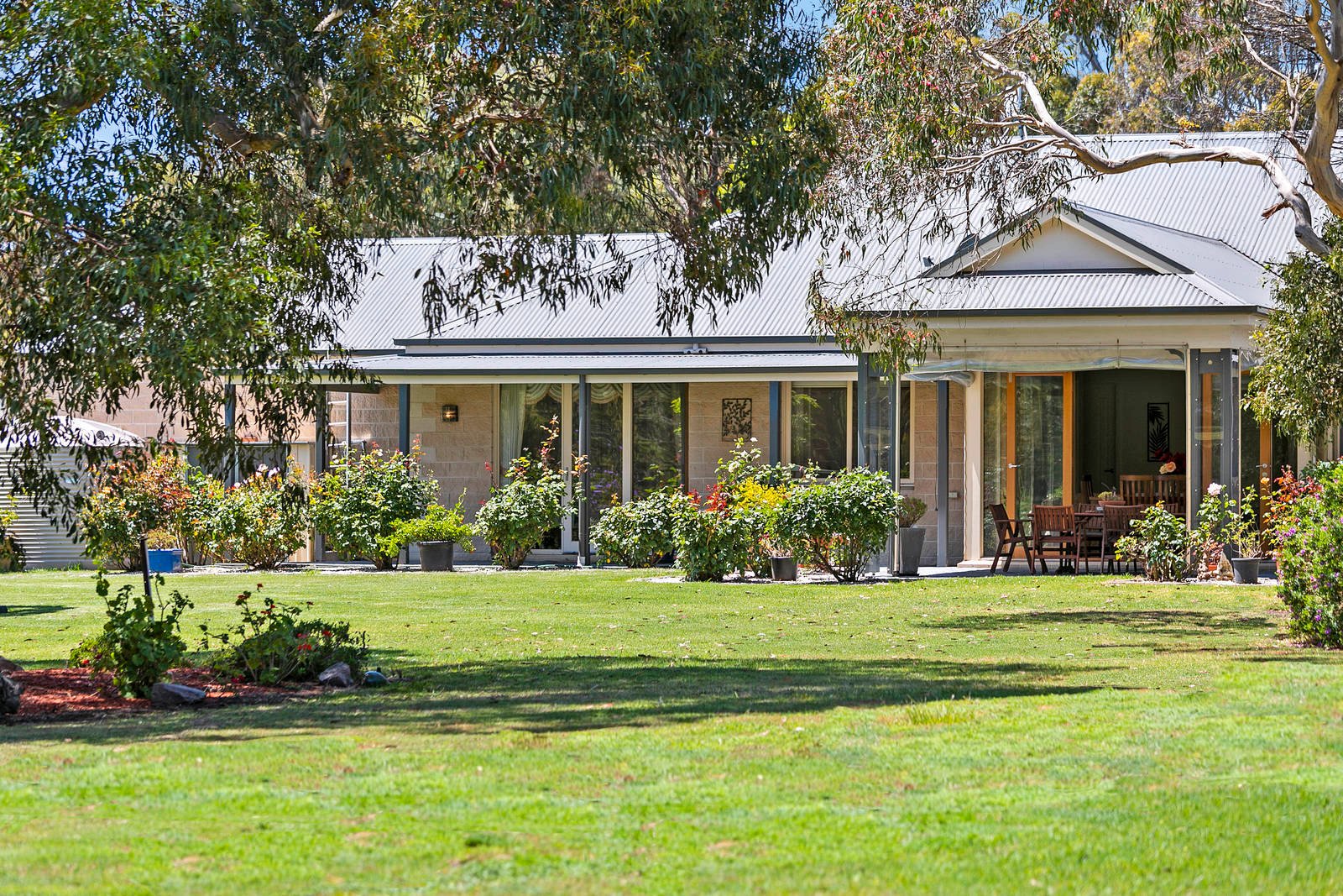 Property Gallery Thumbnail 6