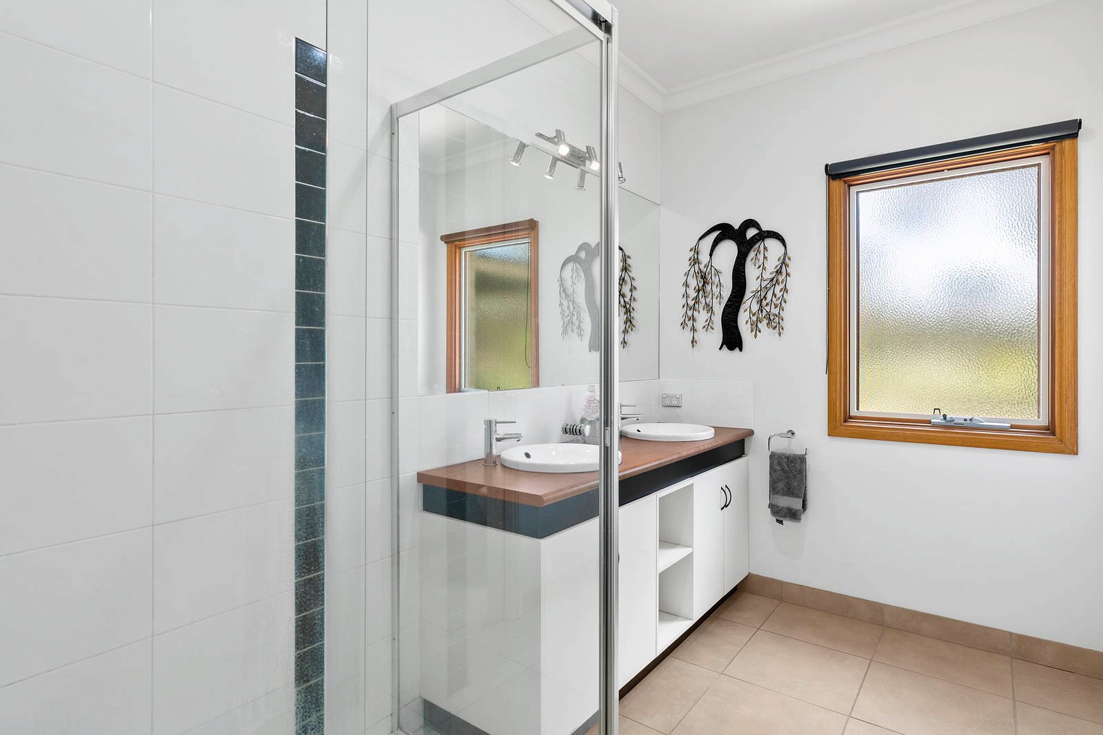 Property Gallery Thumbnail 19