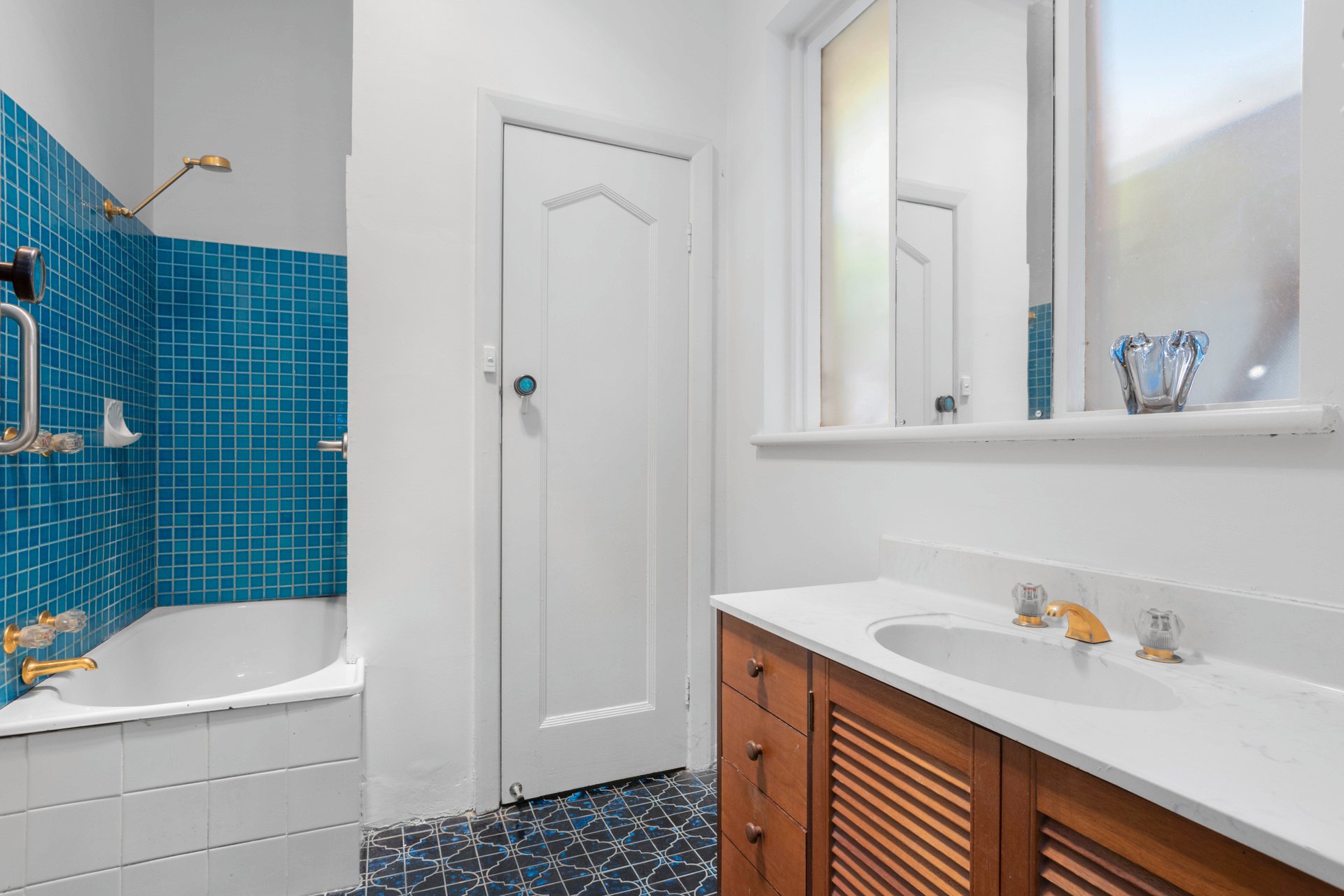Property Gallery Thumbnail 14