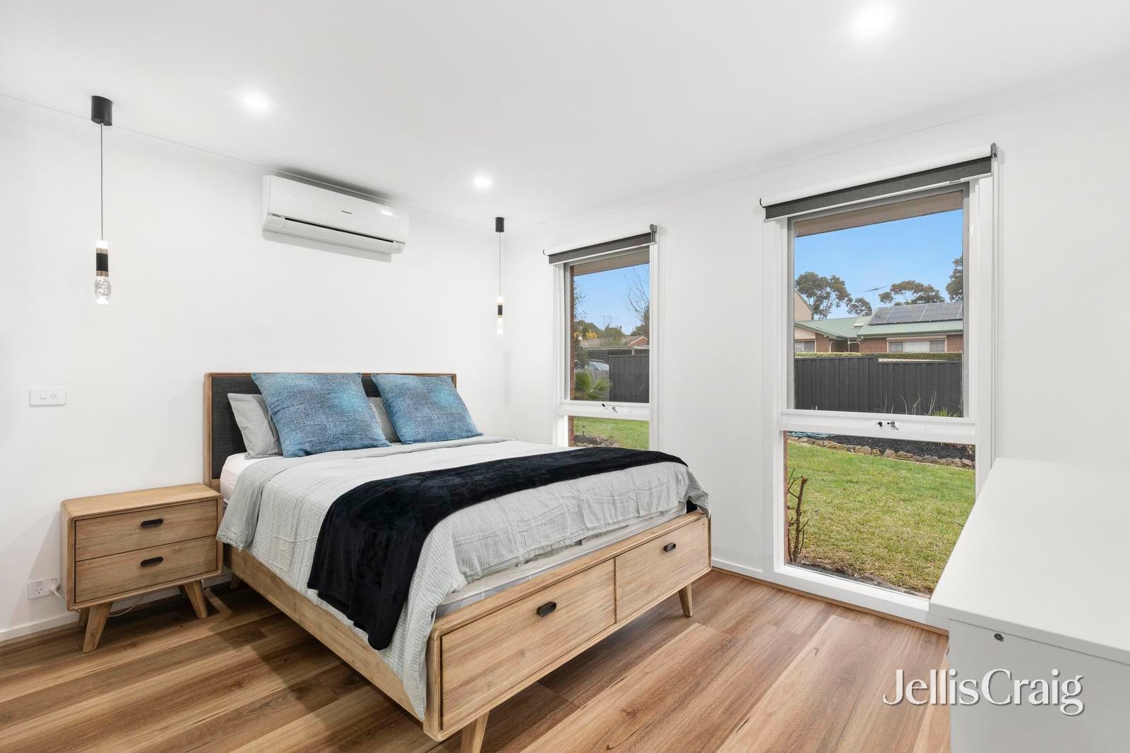 1 Murray Crescent, Rowville image 10