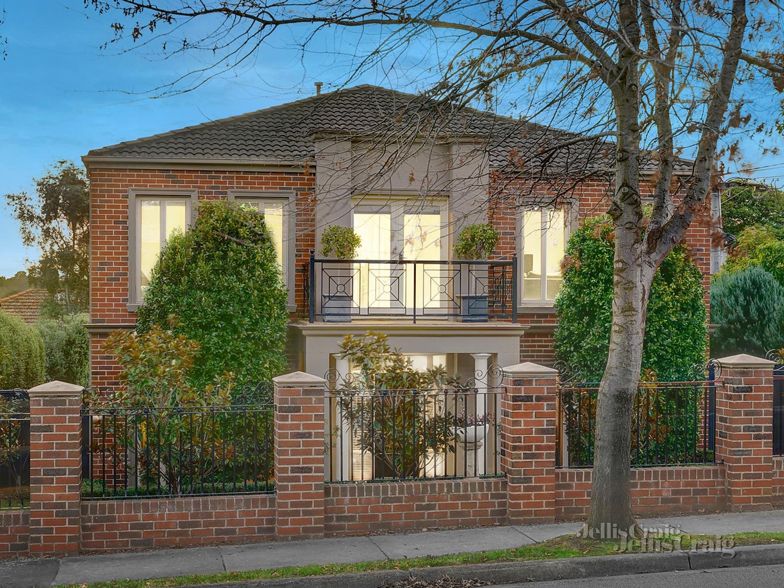 1 Muswell Hill, Glen Iris image 1